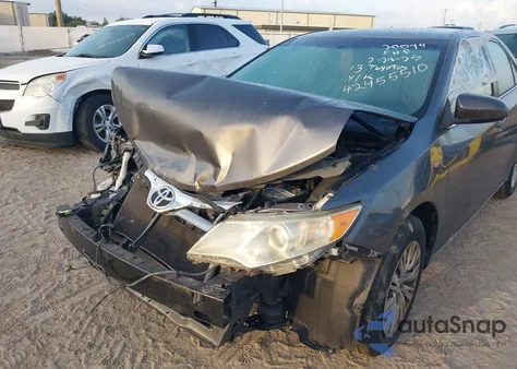 2013 Toyota Camry Le z USA, uszkodzony, nr VIN 4T1BF1FK0DU232887